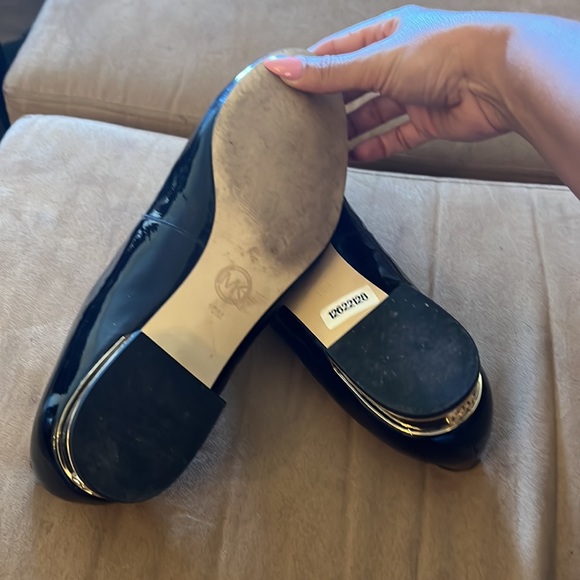 Micheal kors shoes - Picture 3 of 4